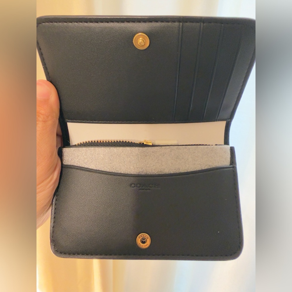 Coach Essential Slim Card Case in Black NWT - Picture 3 of 4